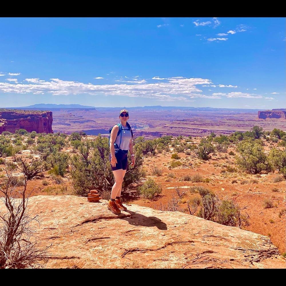 Meet your Posher, Lauren